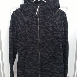 Lululemon Scuba size 8